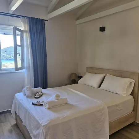 Vakantiehuis Blue Horizon Rock-sea View In *