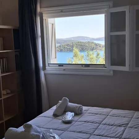 Vakantiehuis Blue Horizon Rock-sea View In *